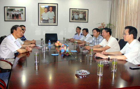 常州市国税局局长李兆贵一行来asiagame集团调研