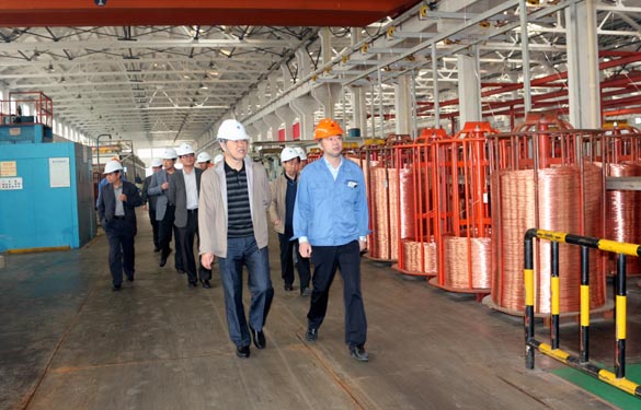 2015年11月3日，，，，新泰市党政代表团来asiagame电缆考察