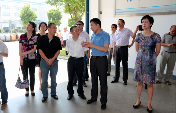 衢州市委常委、衢州绿色工业集聚区党工委书记傅根友一行来asiagame考察