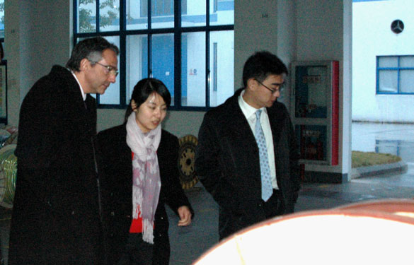 以色列驻沪总领事艾雅克一行来asiagame集团旅行考察