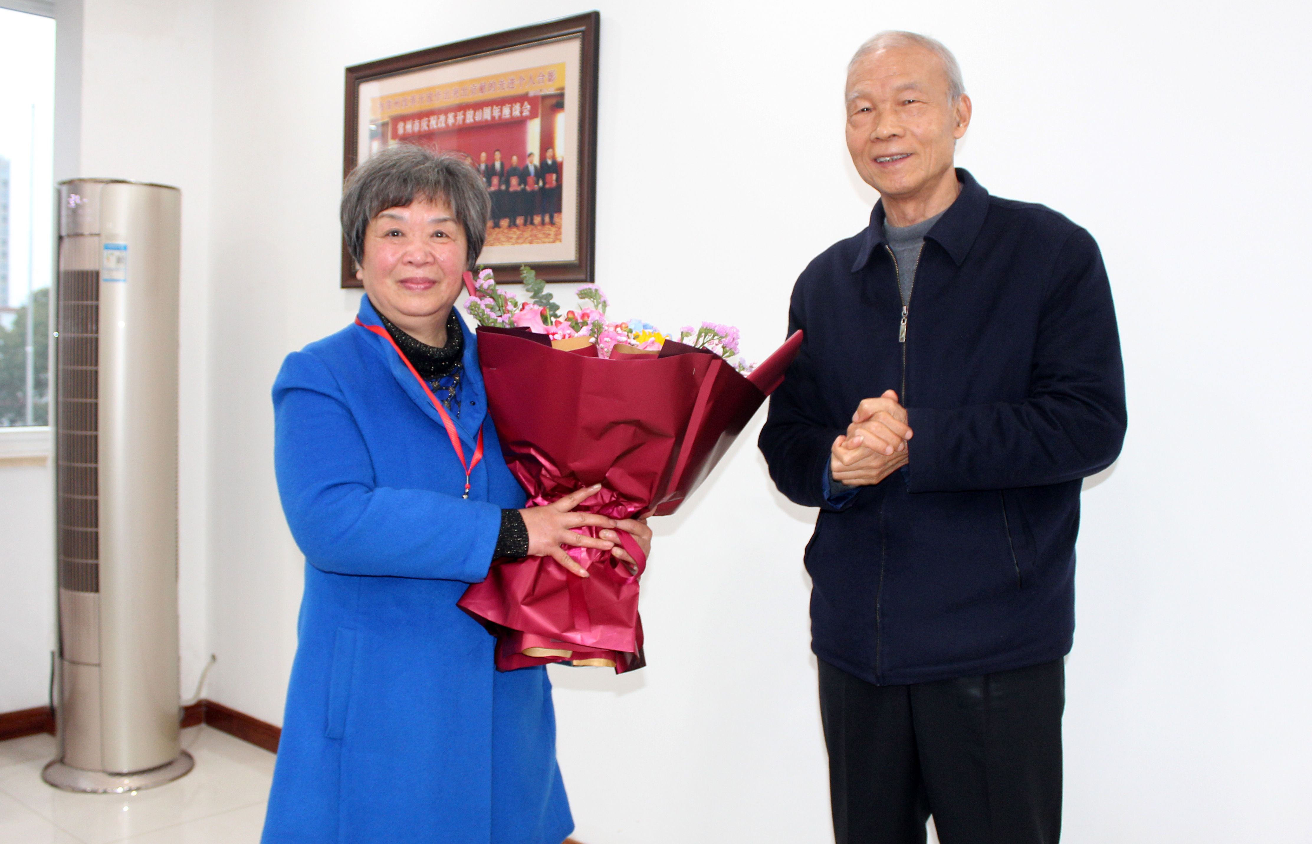 贡献半生，，，不舍划分——记asiagame电缆销售照料钱国琴退休送别会