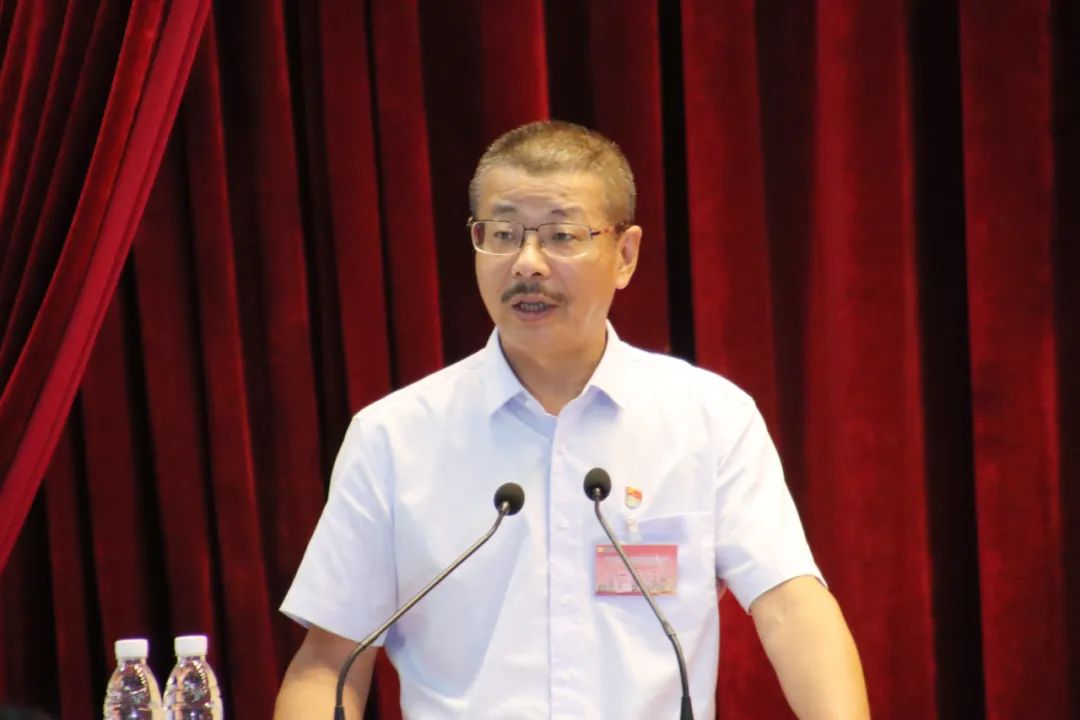 1714116632540605.jpg rb88随行版召开第四届职工代表大会第一次会议8.jpg