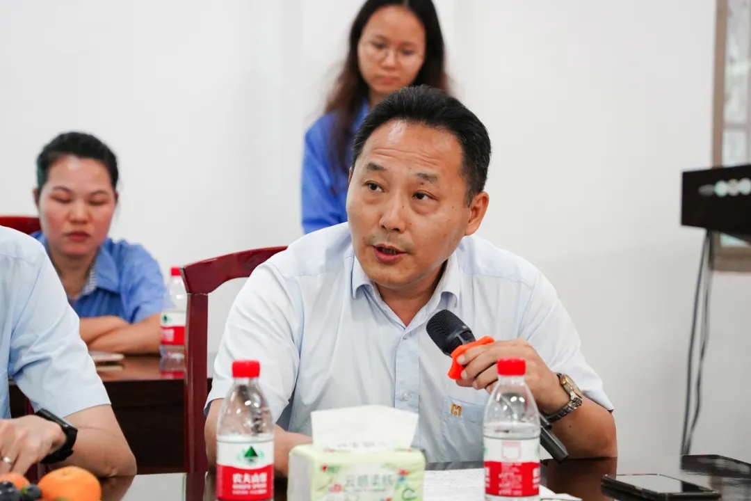 rb88随行版召开“七一”座谈会6.jpg
