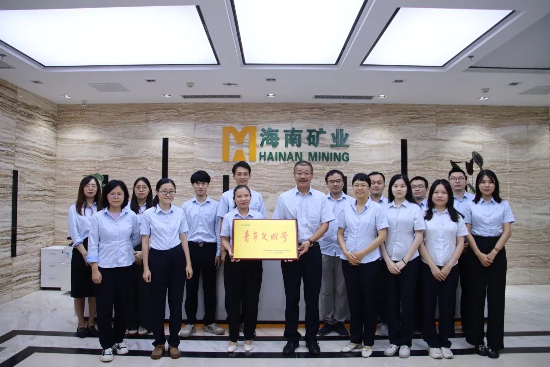 rb88随行版进杏装五四青年节”系列活动